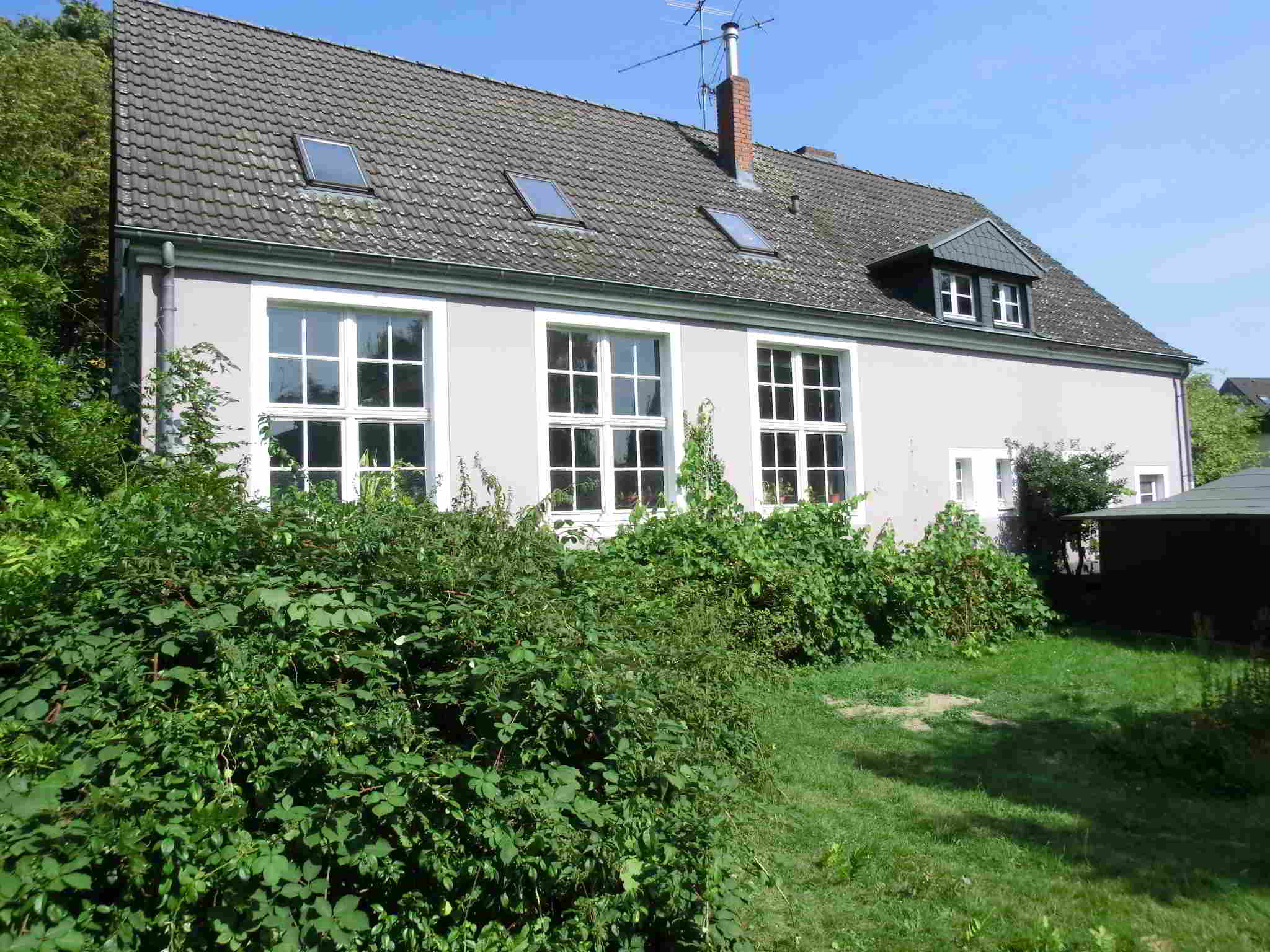 Rückseite der Schule